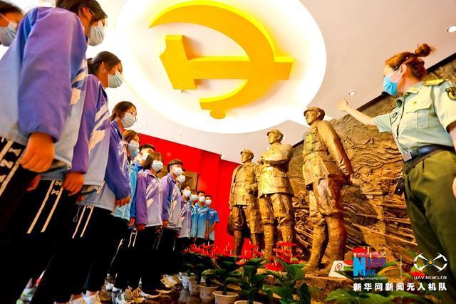30岁北漂女孩被大厂裁员后 住进了三亚养老院！